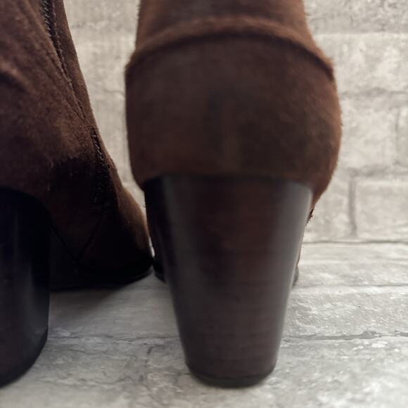 Frye Brown Suede Ankle Boots Cowboy Heeled Pointed Toe Zip Used Women's Size 6.5 - Picture 12 of 16